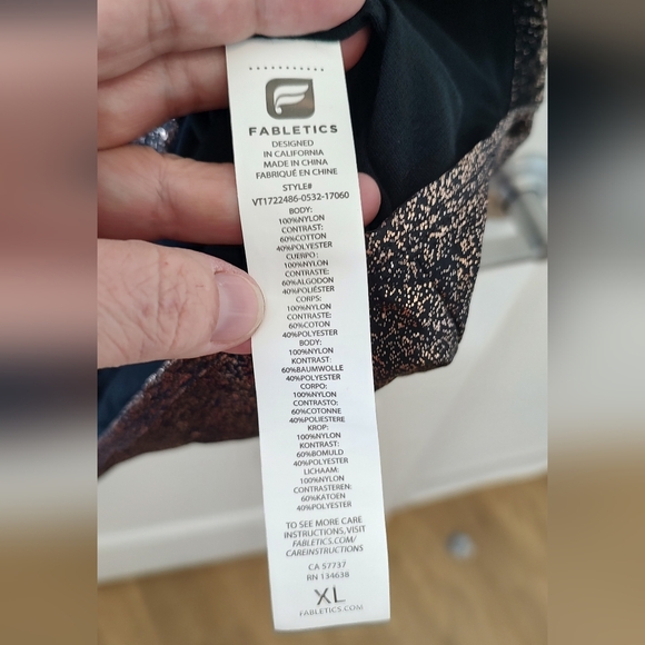 💫Host Pick 💫 Fabletics Liora Vest in Bronze & Black XL - Picture 3 of 6